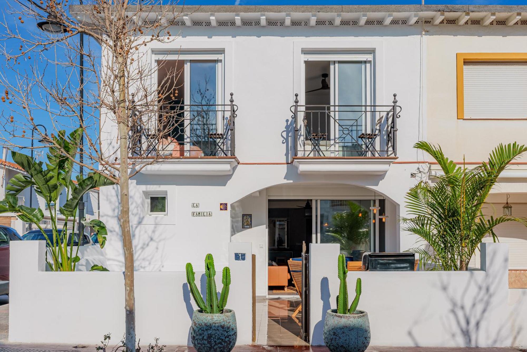 La Familia Beach House La Cala ลากาลาเดมิฮาส ภายนอก รูปภาพ