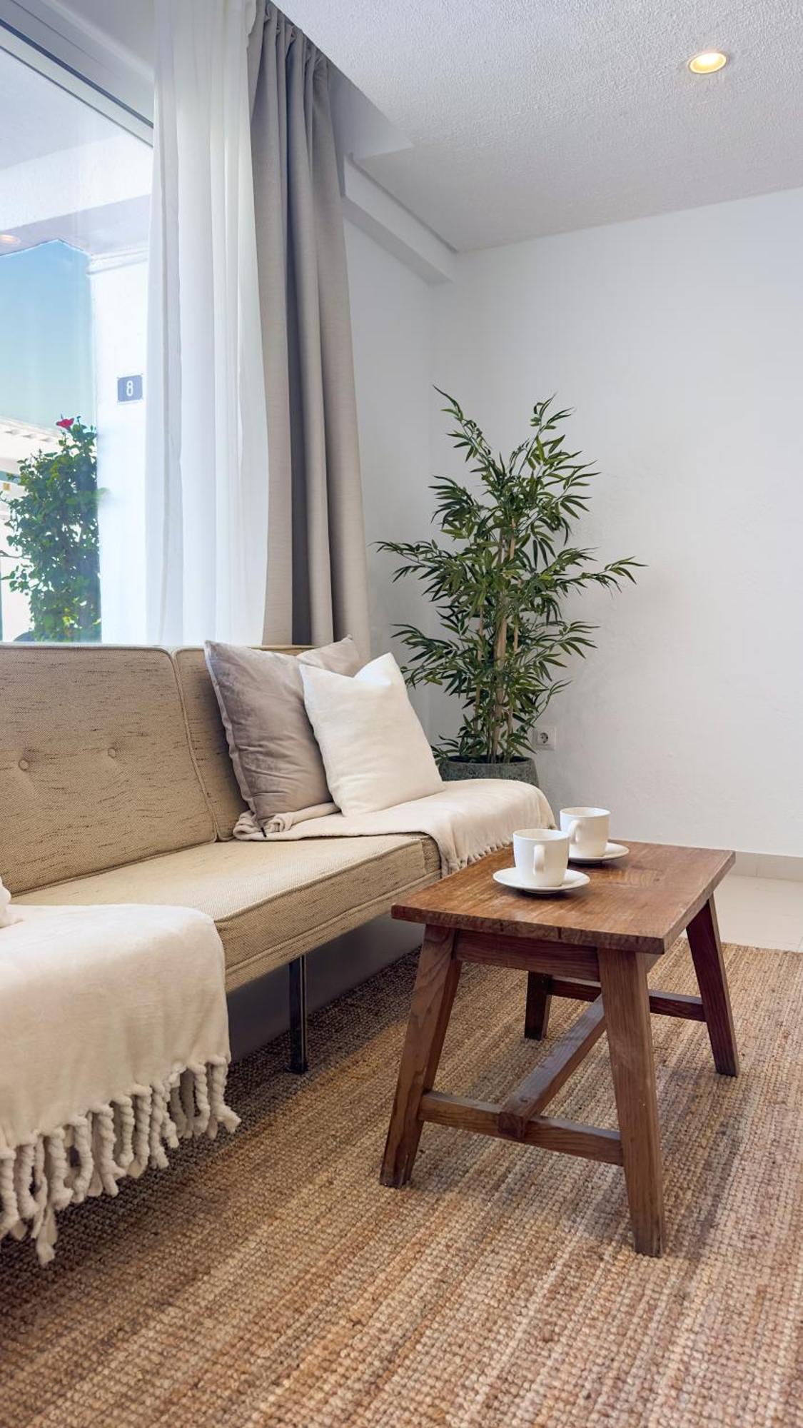 La Familia Beach House La Cala ลากาลาเดมิฮาส ห้อง รูปภาพ