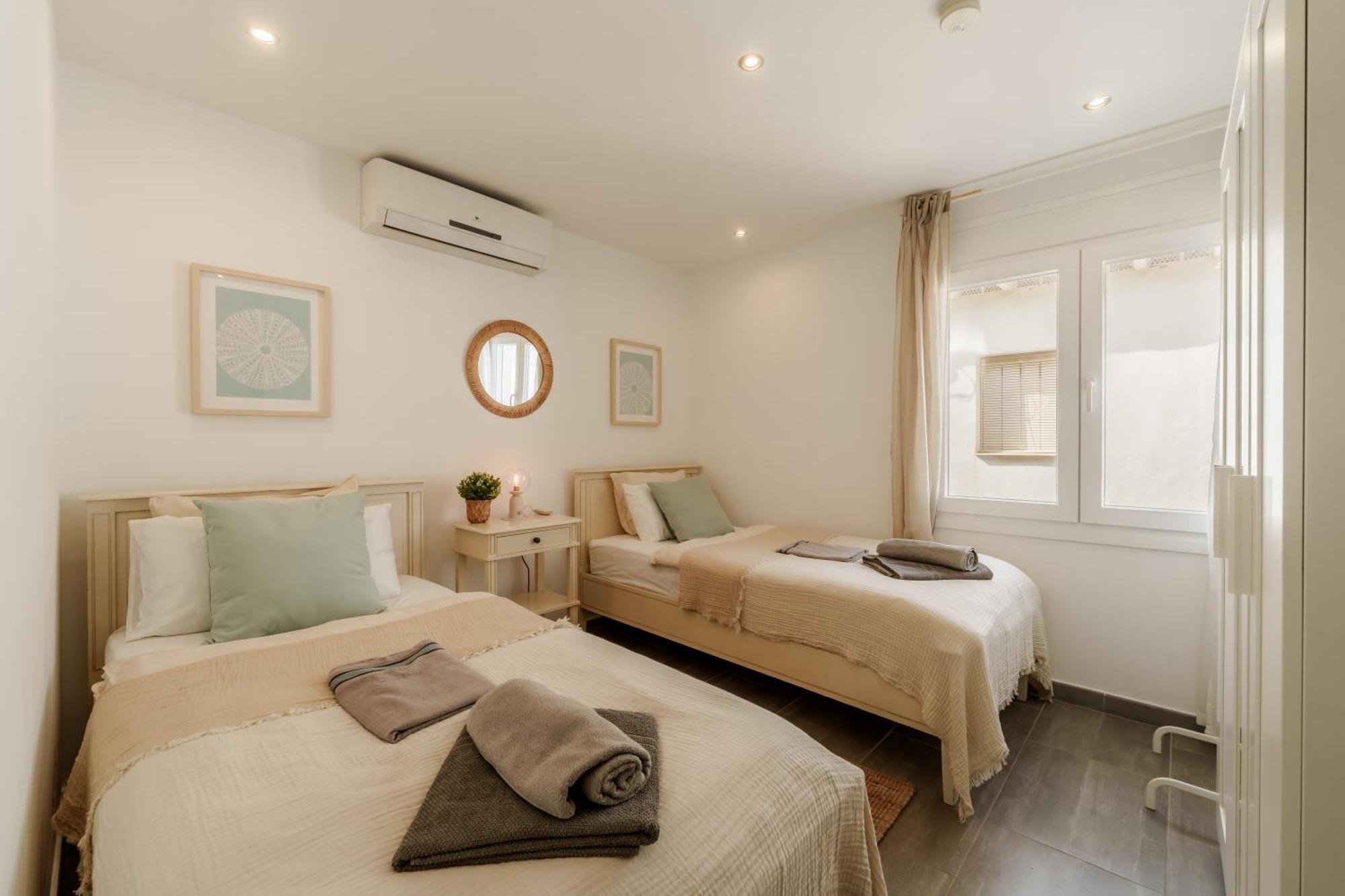 La Familia Beach House La Cala ลากาลาเดมิฮาส ห้อง รูปภาพ