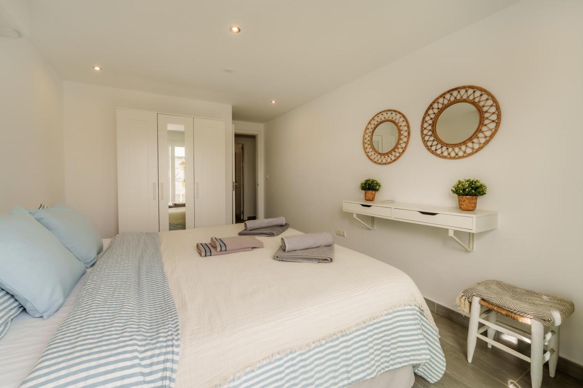 La Familia Beach House La Cala ลากาลาเดมิฮาส ห้อง รูปภาพ